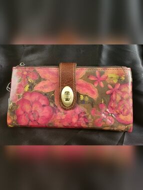 Patricia Nash Floral Pink Leather Wallet with Turn-Lock Closure